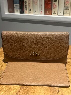 Coach Pebbled Leather Continental Wallet w/ Matching Checkbook Holder